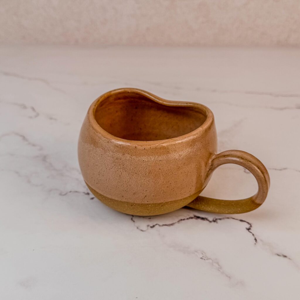 Caneca coração 300ml.